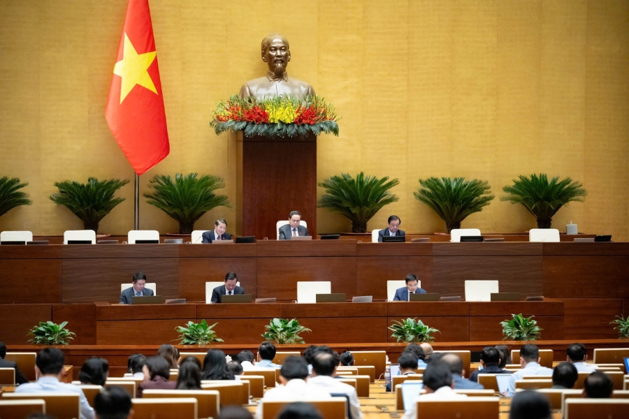 Quang cảnh phiên họp