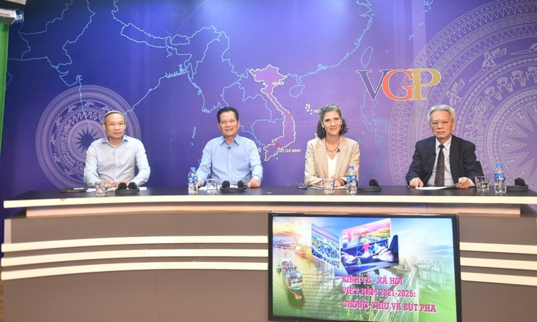 Tọa đàm “Kinh tế - xã hội Việt Nam 2021–2025: Chống chịu và bứt phá”. Ảnh: VGP