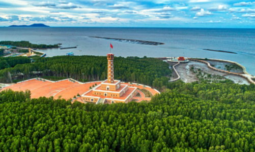 Cà Mau tạo đột phá hai mũi nhọn kinh tế: Phát triển năng lượng tái tạo và nông nghiệp sạch