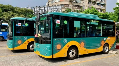 Stronger measures for vehicle emission control  applied in Ho Chi Minh City