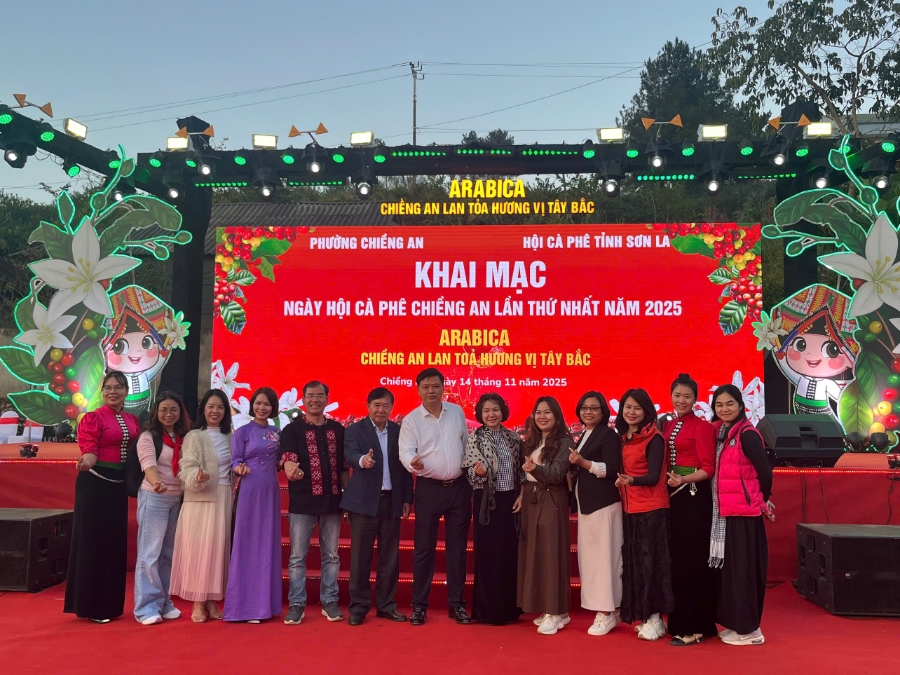 Khai mạc Ngày hội Cà phê Chiềng An lần thứ nhất.