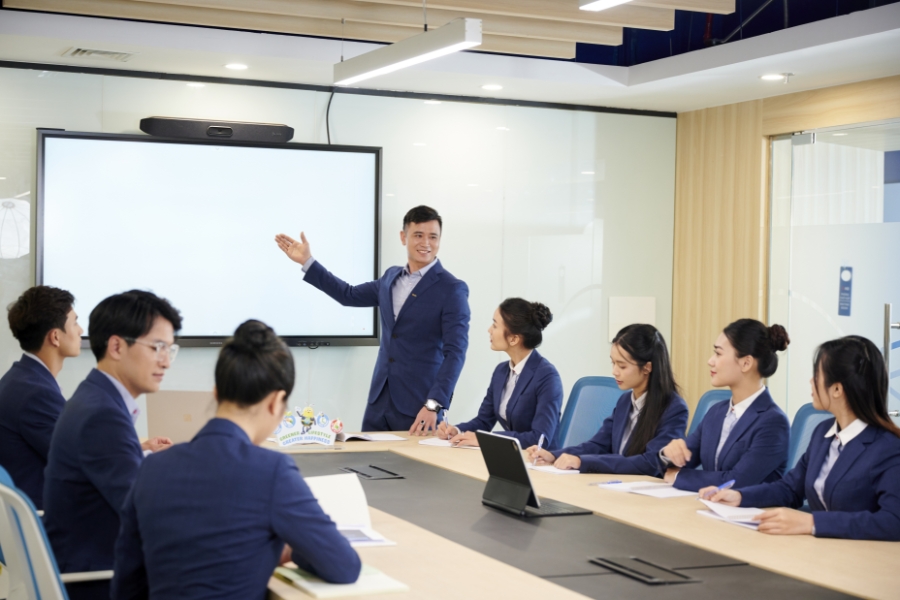 Hệ sinh thái sản phẩm của MB tạo nên chuỗi giá trị linh hoạt và minh bạch trong quản lý chi tiêu cá nhân và doanh nghiệp. Nguồn ảnh: MB.