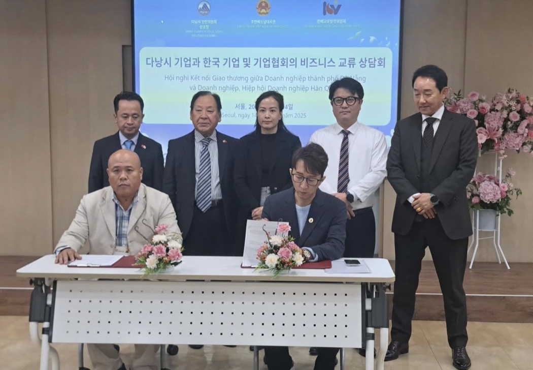 Ký kết Biên bản ghi nhớ giữa các doanh nghiệp Đà Nẵng và Hàn Quốc. Ảnh Đoàn công tác.