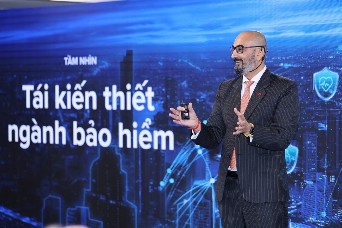 Ông Mukesh Pilania, Chủ tịch Hội đồng Quản trị Techcom Life.