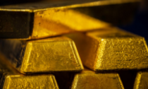 Giá vàng giảm chóng mặt sau phát biểu cứng rắn của các quan chức Fed