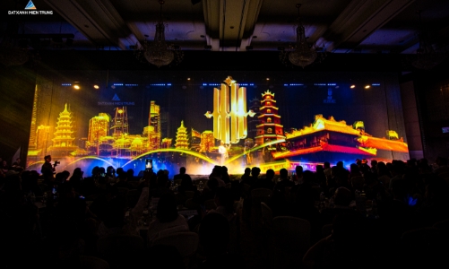 Đất Xanh Miền Trung tổ chức “A Premier Show - Heritage in Harmony” giàu cảm xúc tại Huế