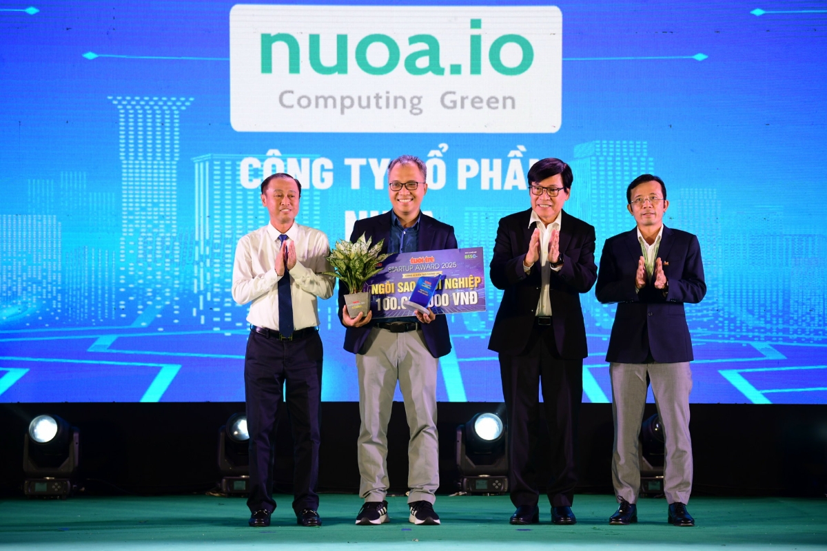 Startup Nuoa.io đã dành giải thưởng “Ngôi sao Khởi nghiệp” trị giá 100 triệu đồng tiền mặt tại Lễ trao giải Tuổi Trẻ Startup Award 2025, tối 15/11.