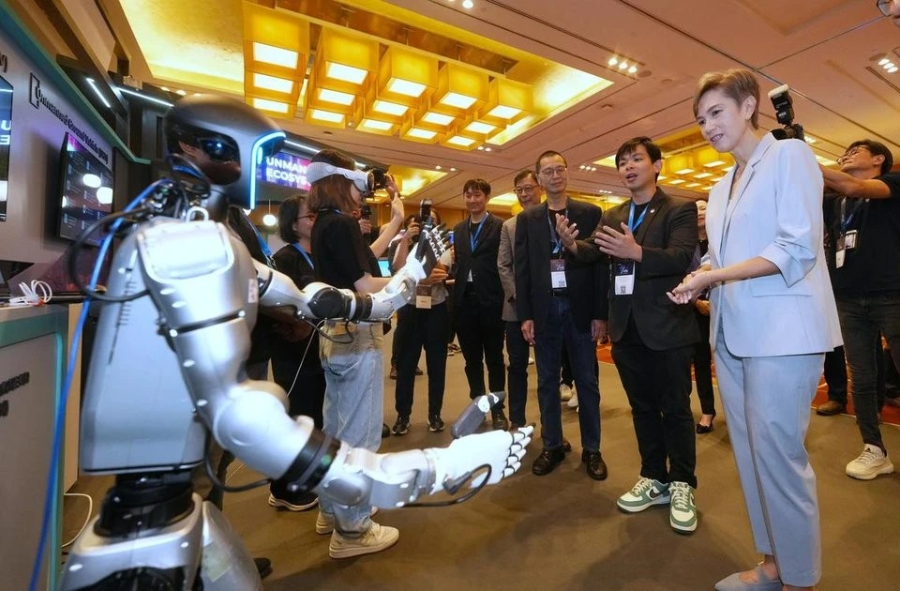 Singapore sớm tập trung vào việc nâng cao hiểu biết toàn diện cho người dân về AI.