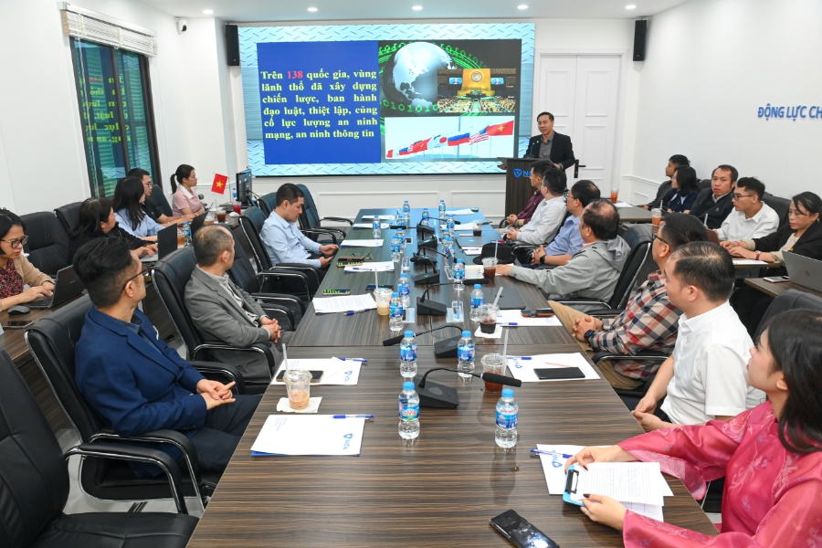 Toàn cảnh toạ đàm “Luật An ninh mạng 2025: Thúc đẩy năng lực tự chủ công nghệ” ngày 17/11/2025.