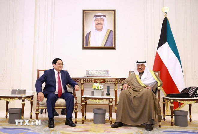 Thủ tướng Phạm Minh Chính hội kiến Hoàng Thái tử Kuwait Sheikh Sabah Al-Khaled Al-Hamad Al-Sabah. Ảnh: TTXVN.