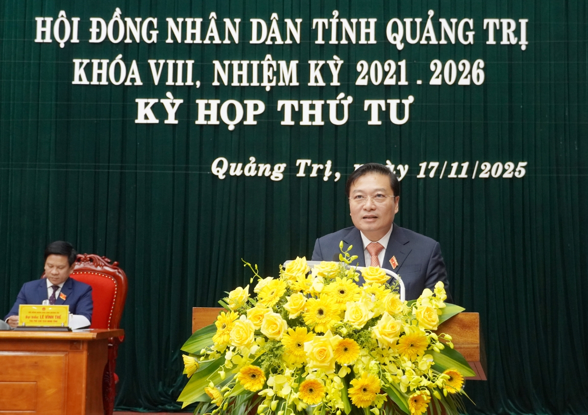 Ông  Lê Hồng Vinh, Phó Bí thư Tỉnh ủy, Chủ tịch UBND tỉnh Quảng Trị phát biểu nhận nhiệm vụ