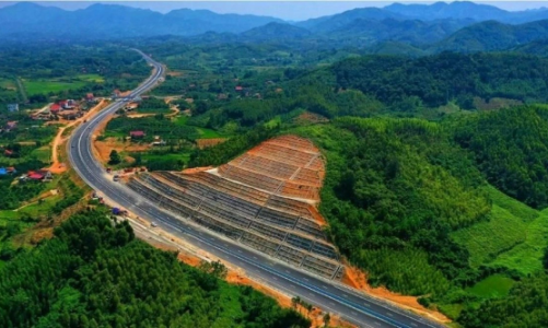 Đề xuất hình thức đầu tư dự án cao tốc Vinh - Thanh Thủy gần 24.000 tỷ đồng