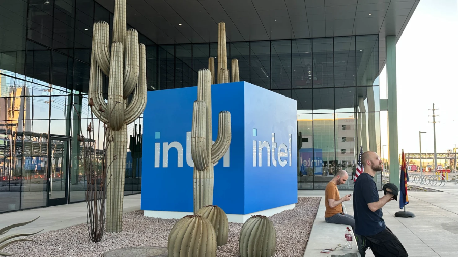 Intel gần đây đã bắt đầu sản xuất chip tiên tiến nhất thế giới tại Arizona, nơi mà công ty đã hiện diện từ lâu. Ảnh: Cheng Ting-Fang/Nikkei