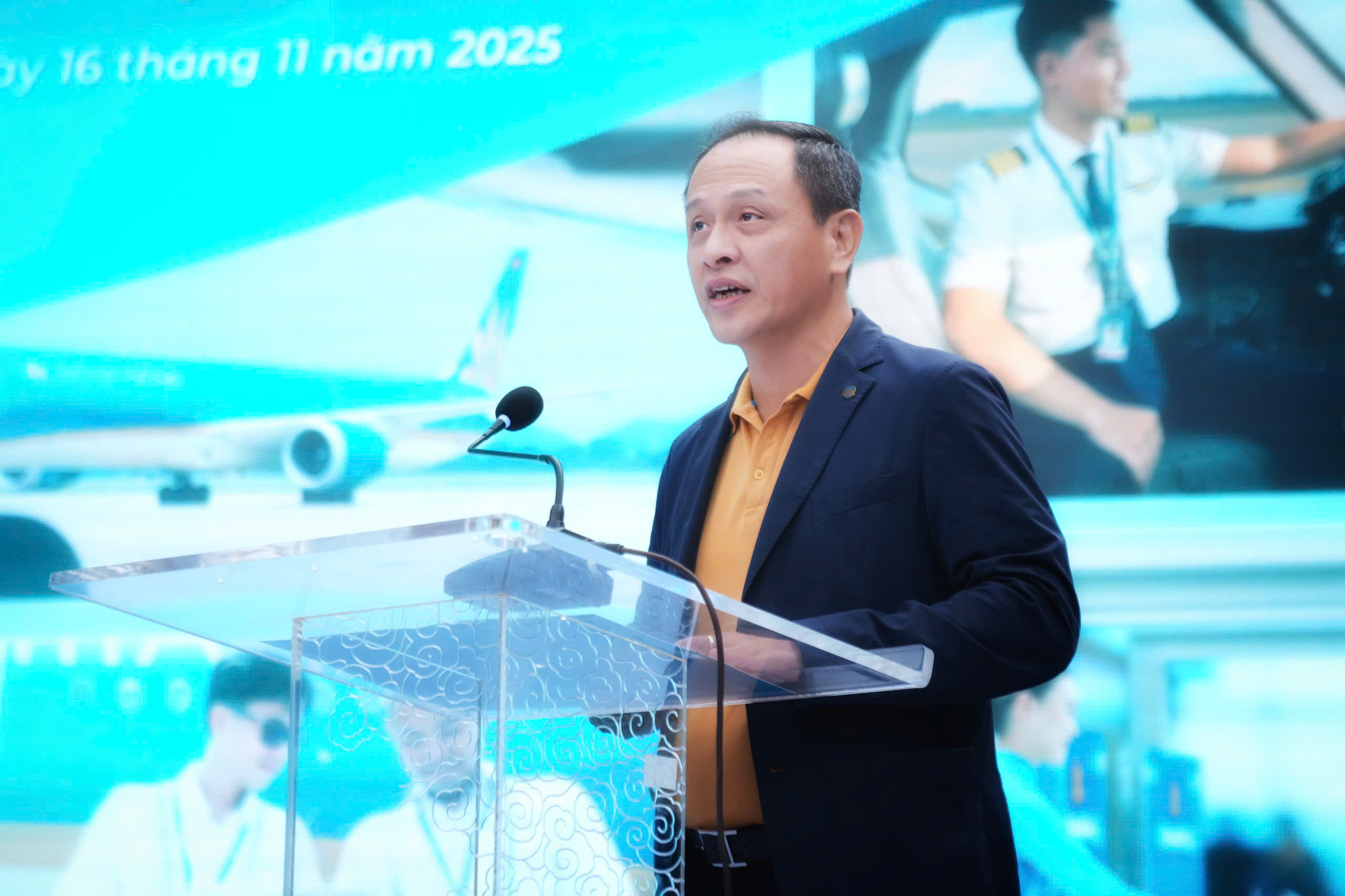 Vietnam Airlines tổ chức thành công Ngày hội việc làm 2025 lần đầu tiên - Ảnh 1