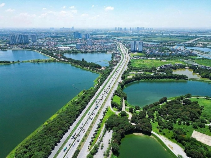 Khu Nam Hà Nội có mật độ hồ nước dày đặc, mang lại không gian sống thư thái dễ chịu.