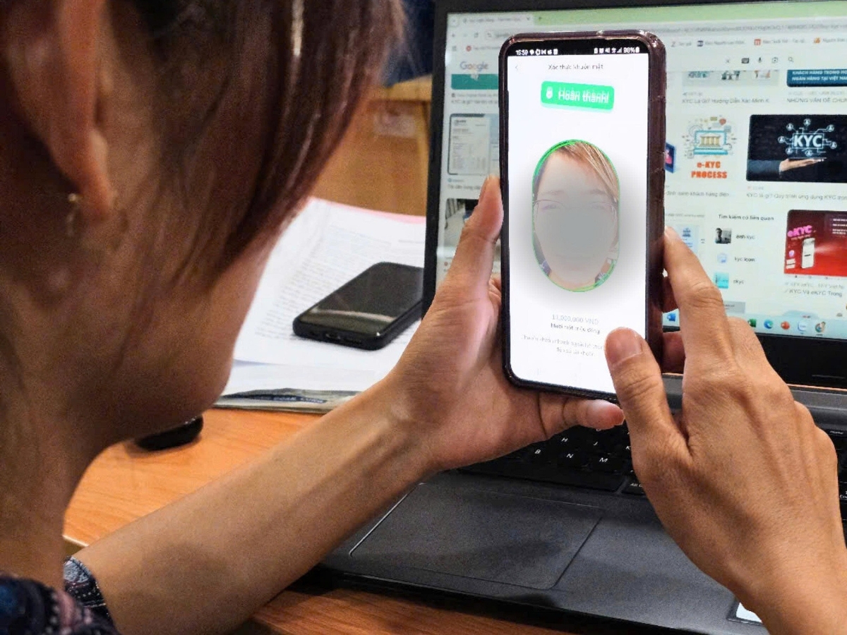 Một trong những yếu tố quan trọng nhất trong bảo mật hiện nay là nhận diện hành vi bất thường bằng AI nhằm chống deepfake và ngăn chặn gian lận trong quá trình xác thực. Ảnh minh họa