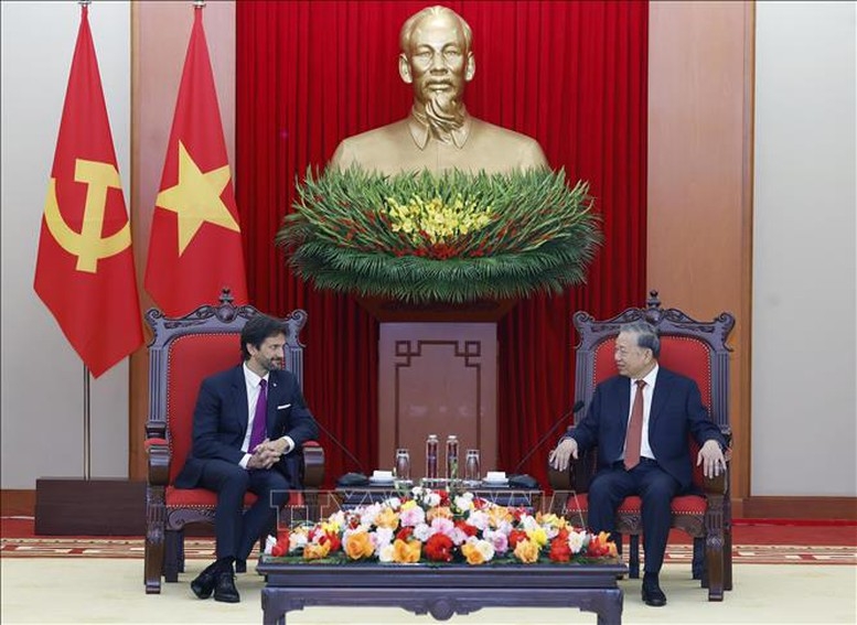 Tổng Bí thư Tô Lâm tiếp Phó Thủ tướng, Bộ trưởng Quốc phòng Slovakia - Ảnh: TTXVN