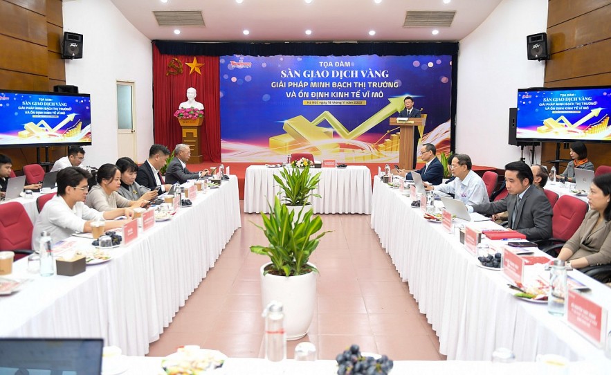 Giá vàng liên tục nhảy vọt, cơ chế quản lý chưa bắt kịp rủi ro