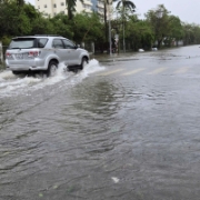 Mục tiêu đến năm 2035 cơ bản kiểm soát tình trạng ngập nặng