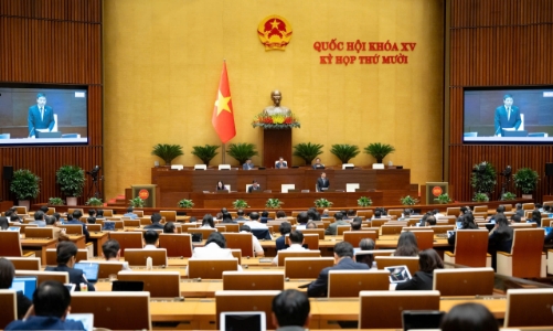 Bán chéo bảo hiểm: Cần cân nhắc giữa lợi ích khách hàng và rủi ro đại lý