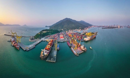 Kinh tế biển, ven biển tăng trưởng nhanh, đóng góp lớn cho phát triển kinh tế- xã hội. Ảnh minh họa