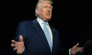Tổng thống Trump để ngỏ khả năng trừng phạt các nước giao thương với Nga