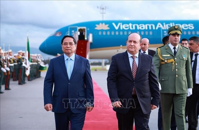 Prime Minister Pham Minh Chinh begins official visit to Algeria