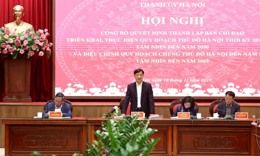 Bí thư Thành ủy Hà Nội Nguyễn Duy Ngọc phát biểu tại hội nghị. Ảnh: hanoi.gov.vn.