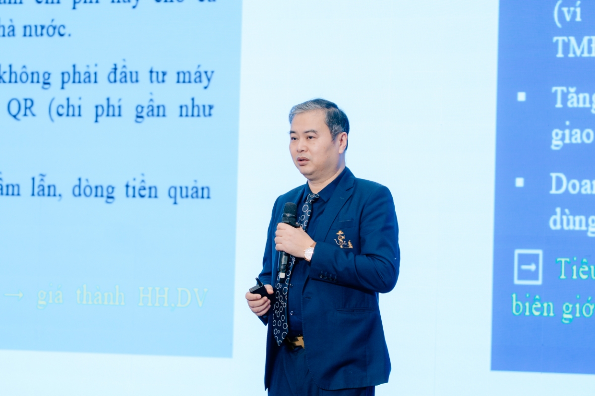 Ông Nguyễn Đức Lê, Phó trưởng phòng, Phòng Nghiệp vụ Quản lý thị trường, Cục Quản lý và Phát triển thị trường trong nước (Bộ Công Thương) đã chia sẻ những tác động tích cực của thanh toán không tiền mặt nói chung, QR Code nói riêng đối với tiêu thụ hàng hoá dịch vụ.