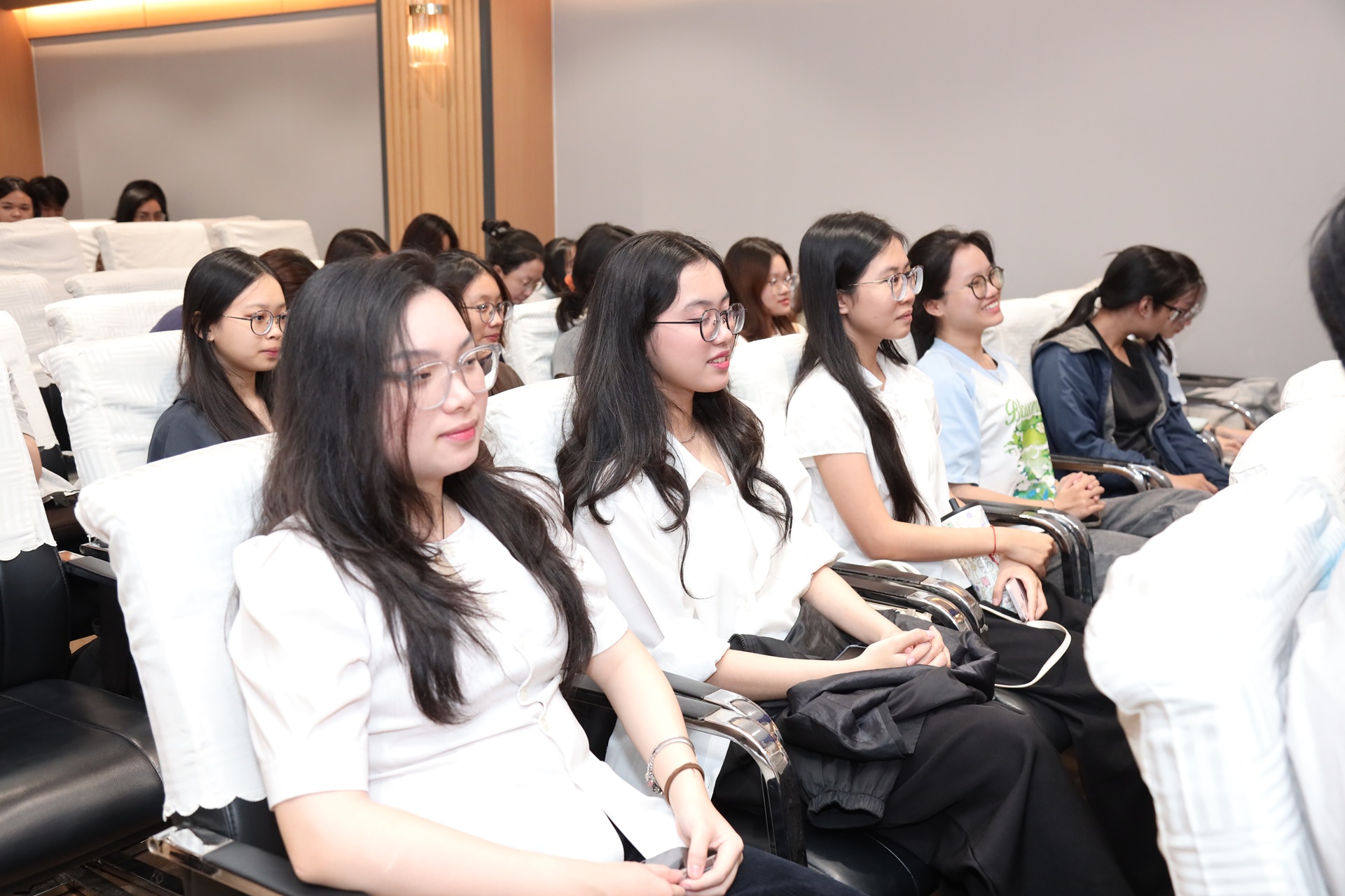 YDCC 2025 huy động tài năng trẻ phát triển các giải pháp ứng dụng AI, tăng cường khả năng chống chịu khí hậu 