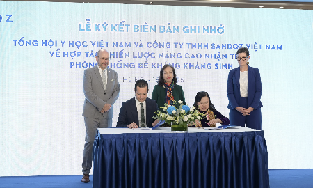 Lễ ký kết có sự tham dự và ủng hộ của đại diện Đại sứ quán Thụy Sĩ và Tổ chức Y tế Thế giới. Ngài Thomas Gass, Đại sứ Thụy Sĩ tại Việt Nam, khẳng định Thụy Sĩ cam kết đóng góp vào cuộc chiến này thông qua cả các sáng kiến chính phủ và khu vực tư nhân như Sandoz.