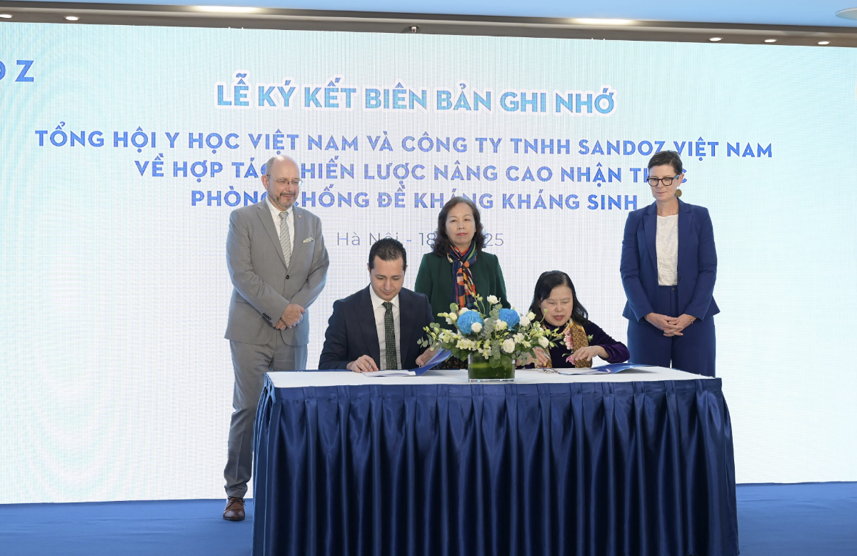 Lễ ký kết có sự tham dự và ủng hộ của đại diện Đại sứ quán Thụy Sĩ và Tổ chức Y tế Thế giới. Ngài Thomas Gass, Đại sứ Thụy Sĩ tại Việt Nam, khẳng định Thụy Sĩ cam kết đóng góp vào cuộc chiến này thông qua cả các sáng kiến chính phủ và khu vực tư nhân như Sandoz.