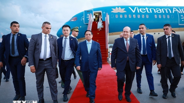 Prime Minister Pham Minh Chinh begins official visit to Algeria
