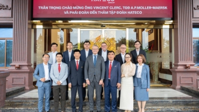 Maersk Group boosts investment cooperation in Vietnam