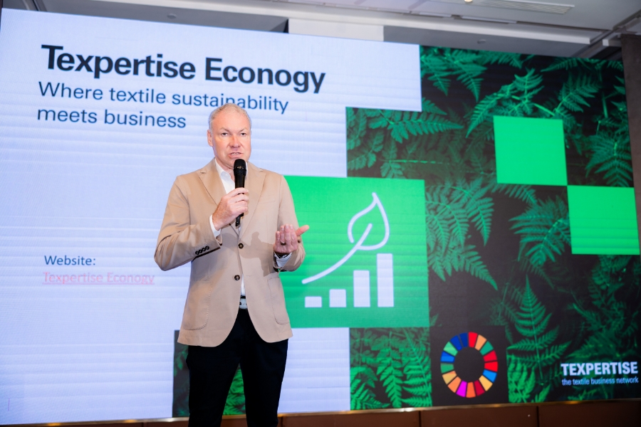 Ông Olaf Schmidt, Phó Chủ tịch mảng Dệt may và Công nghệ của tập đoàn Messe Frankfurt