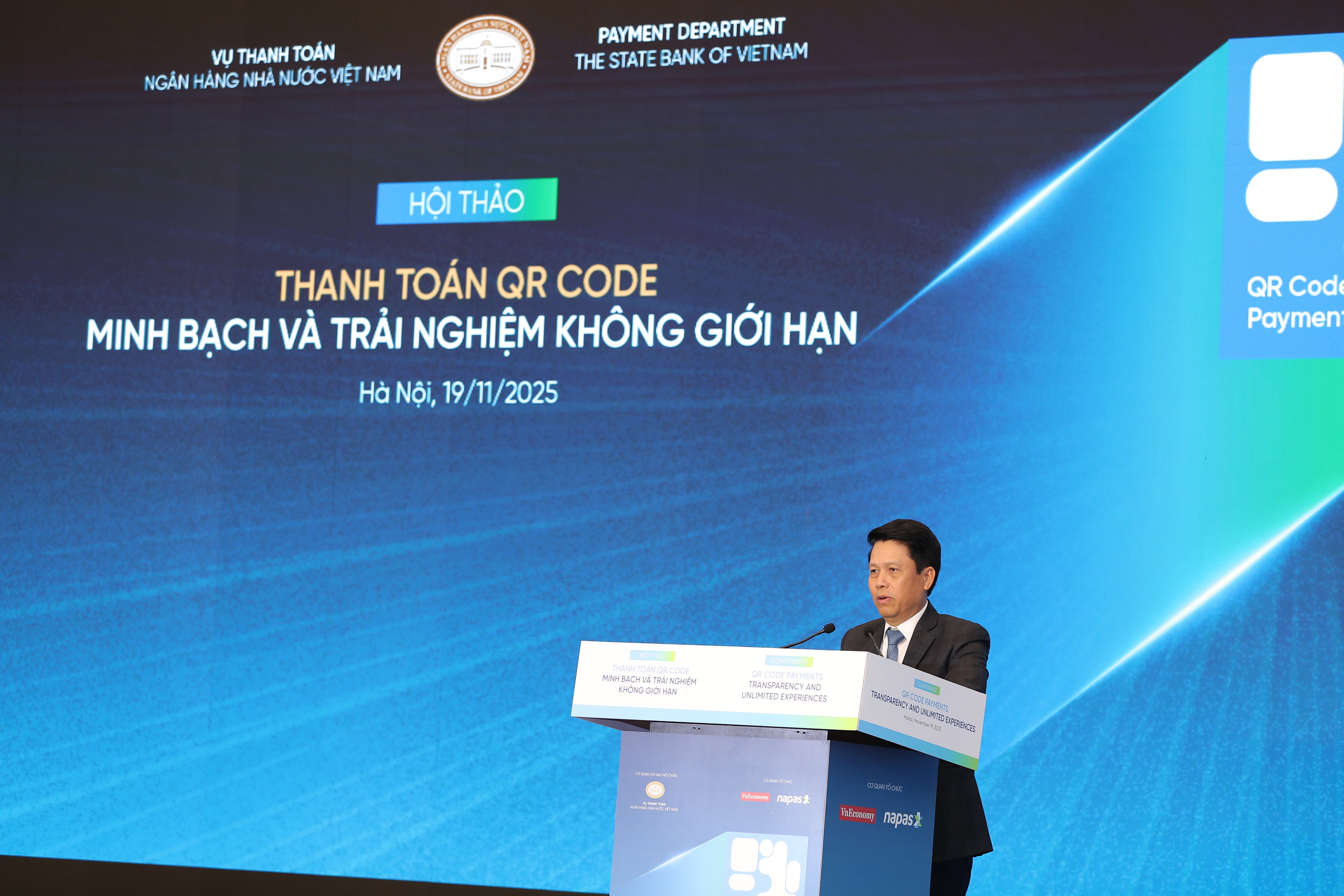Ông Phạm Tiến Dũng, Phó Thống đốc Ngân hàng Nhà nước Việt Nam phát biểu tại Hội thảo (Ảnh: Việt Dũng)