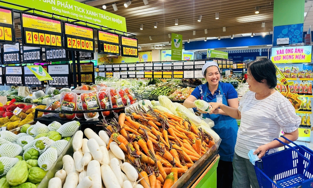 Thời tiết bất lợi đẩy giá rau xanh tăng vọt