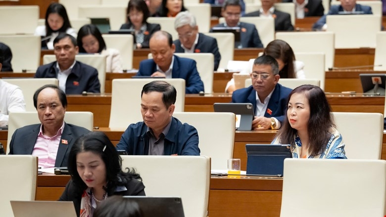 Các đại biểu tham dự phiên thảo luận. Ảnh: Quochoi.vn.