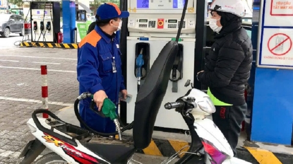 Giá xăng dầu đồng loạt giảm, có mặt hàng tăng