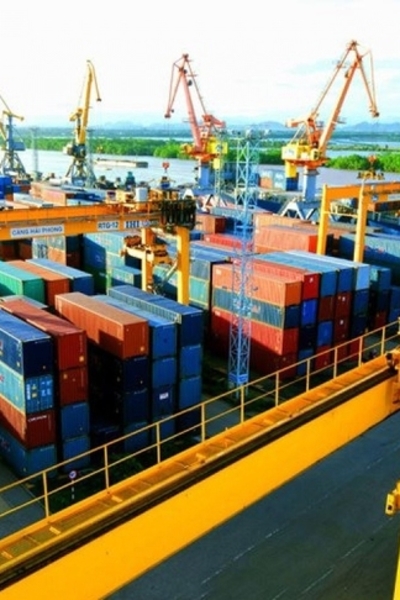 PM calls for stronger effots to maintain macroeconomic stability, boost exports