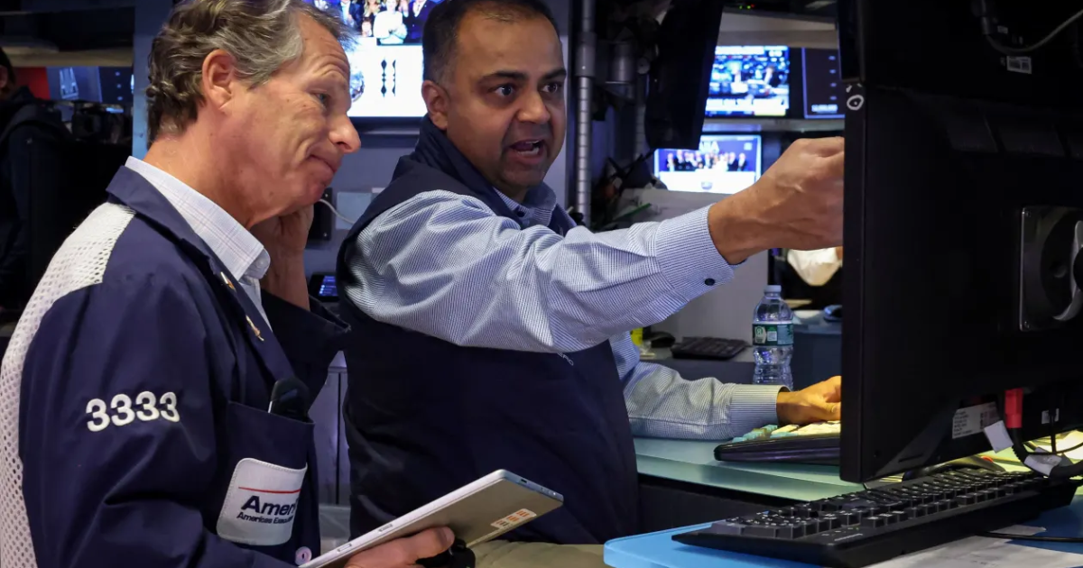 Chứng khoán Mỹ hồi theo cổ phiếu Nvidia, giá dầu sụt mạnh vì tin Nga - Ukraine