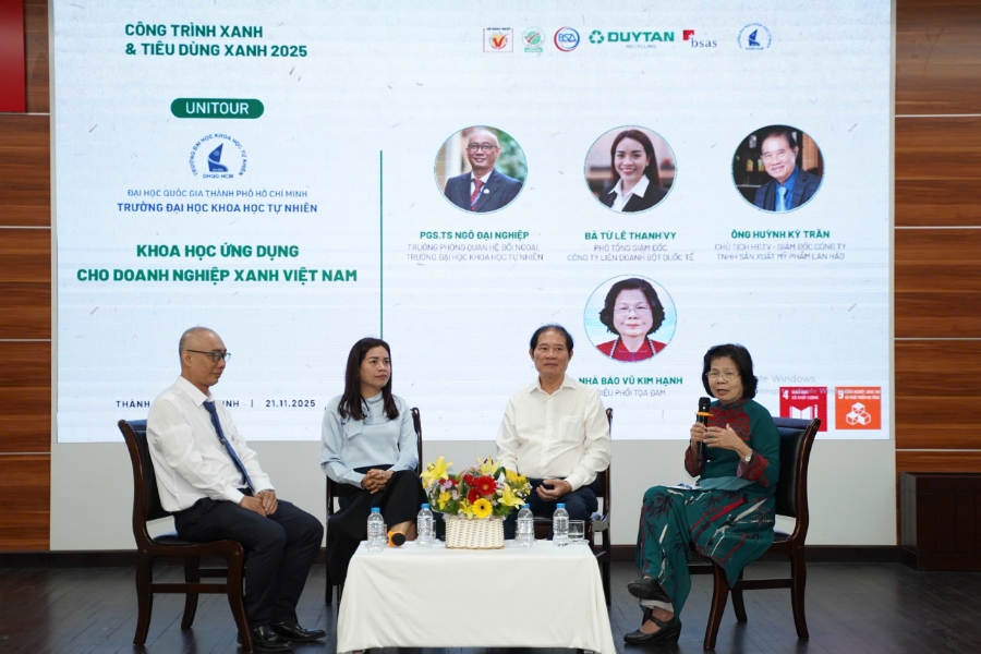 Các diễn giả tại phiên thảo luận.