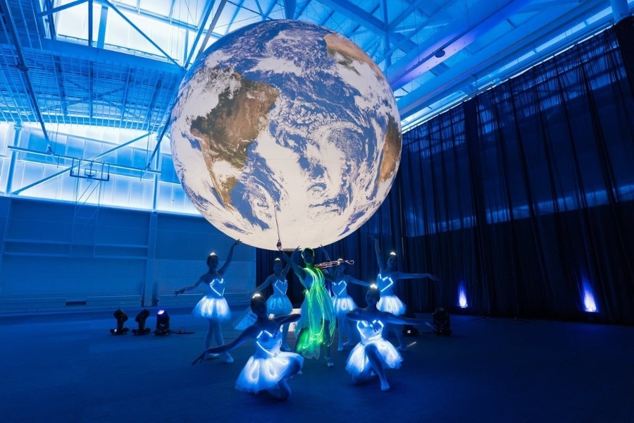 Khi thanh niên bước vào thế giới tài chính xanh với kiến thức, khát vọng, năng lực hành động, tương lai xanh sẽ trở thành hiện thực, mở ra kỷ nguyên xanh, phát triển bền vững. Ảnh minh họa