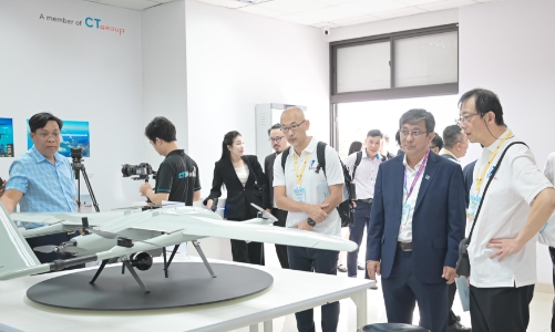 CT Group trao tặng UAV & Robot Agritech Innovation Lab cho Đại học Cần Thơ