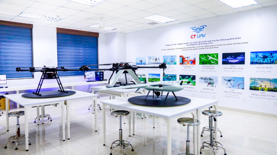 UAV & Robot Agritech Innovation Lab đặt tại Khu phức hợp phòng thí nghiệm (RLC) Đại học Cần Thơ.