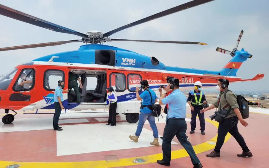 Sau thời gian tạm dừng vì các yêu cầu kỹ thuật và thủ tục cấp phép bay, Sở Du lịch TP Hồ Chí Minh sẽ khởi động lại tour trực thăng ngắm cảnh vào tháng 12/2025.