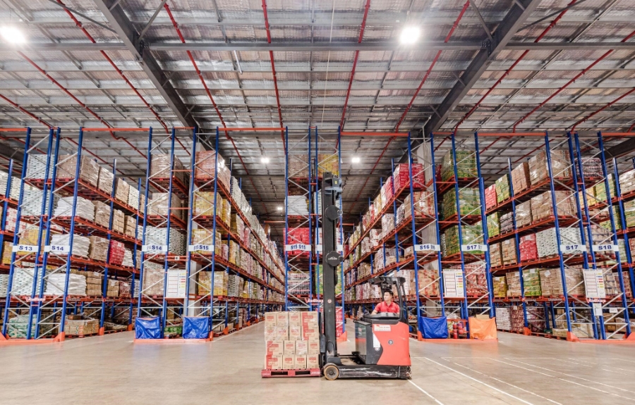 OneShop sở hữu 25.000 m2và kho vệ tinh 10.000 m2 trên khắp cả nước.