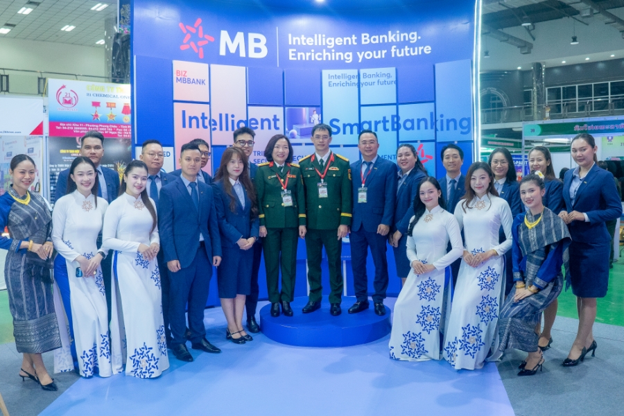 MB mang đến dịch vụ tài chính thuận tiện cho cộng đồng người Việt, người Lào sinh sống, làm việc, học tập tại cả hai quốc gia.