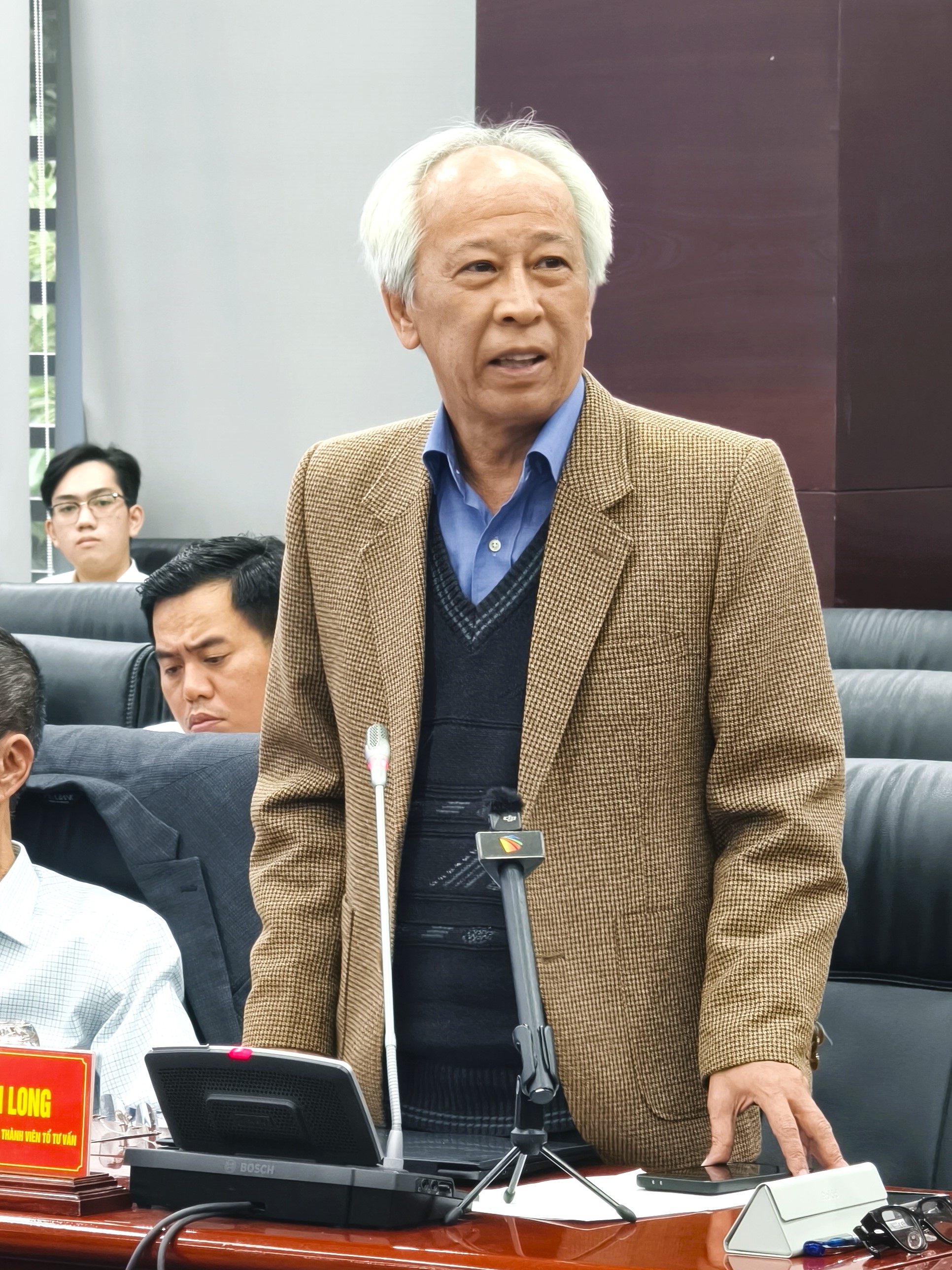 Tiến sỹ Nguyễn Long, Tổng Thư ký Hội Tin học Việt Nam. Ảnh: Quang Hiếu