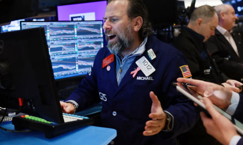 Chứng khoán Mỹ sụt điểm vì cổ phiếu AI lại bị xả, giá dầu giảm